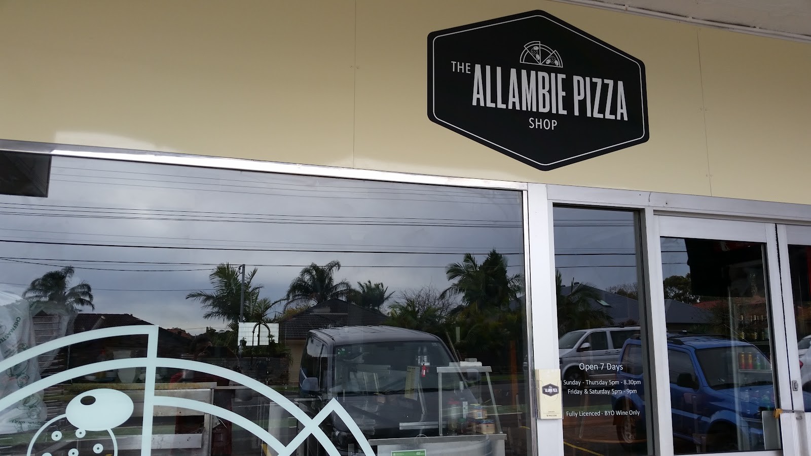 The Allambie Pizza Shop: the place