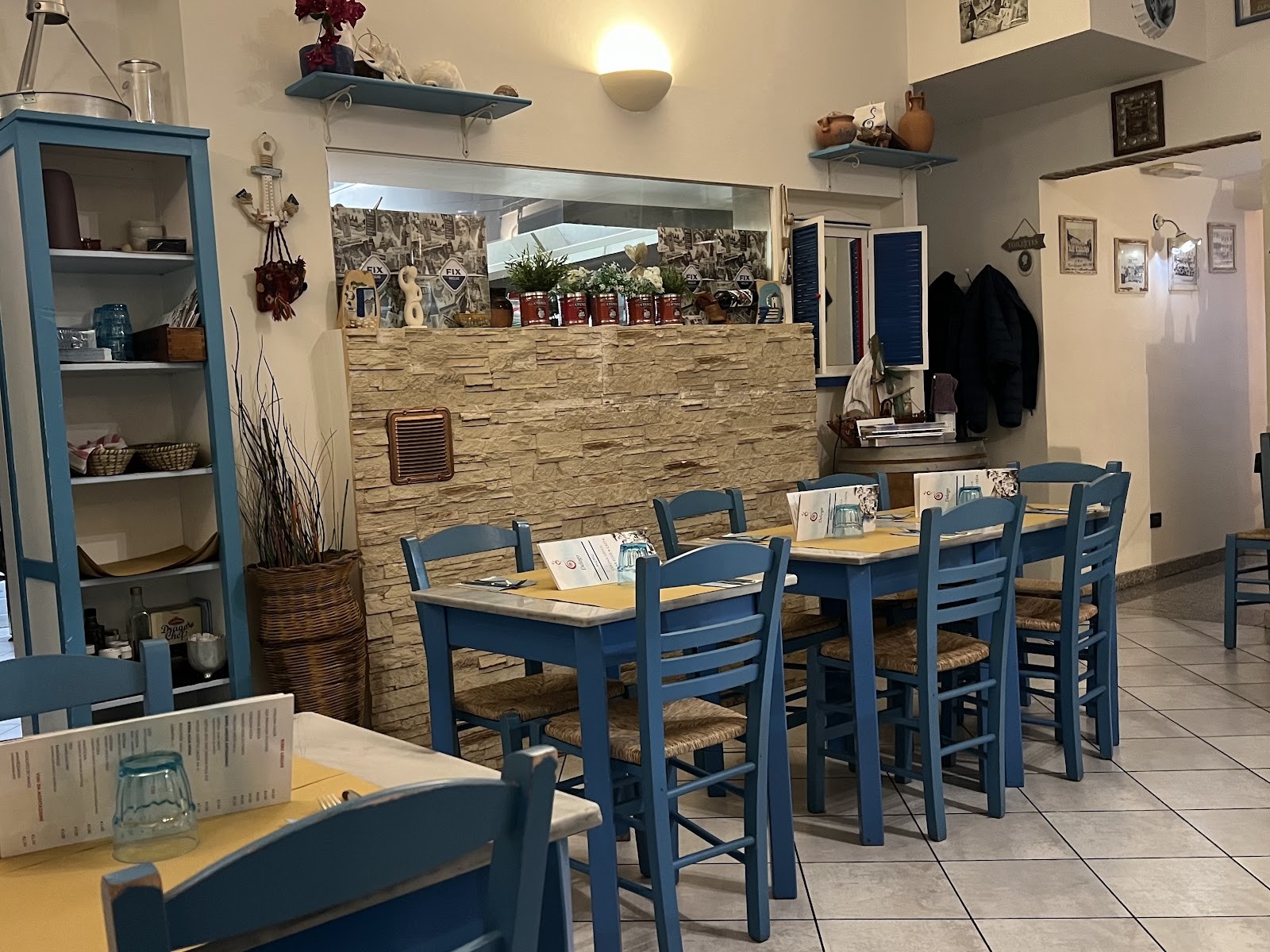 Delogo - Taverna Greca: the place