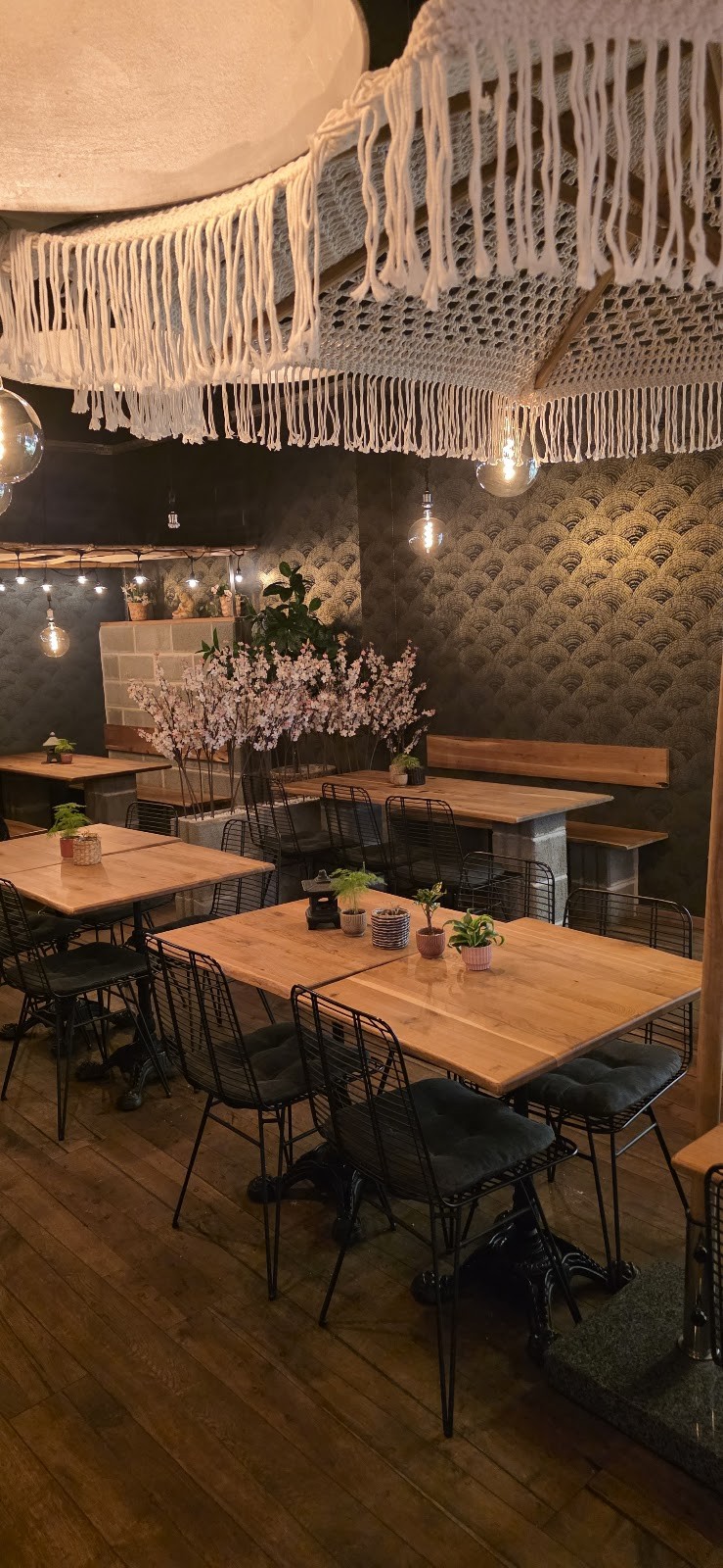 Sushi on Fire: the place