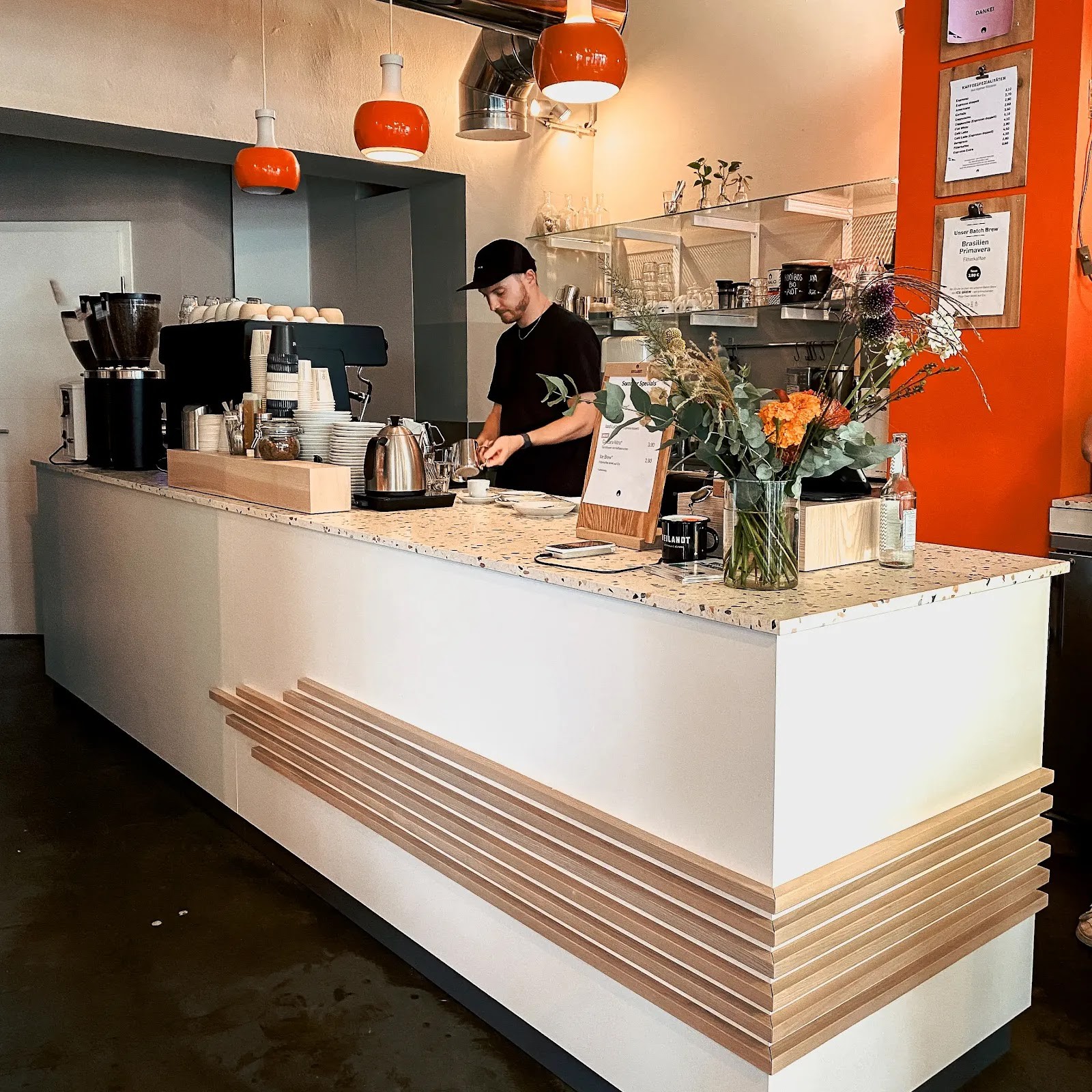 HEILANDT | Café Belgisches Viertel: the place
