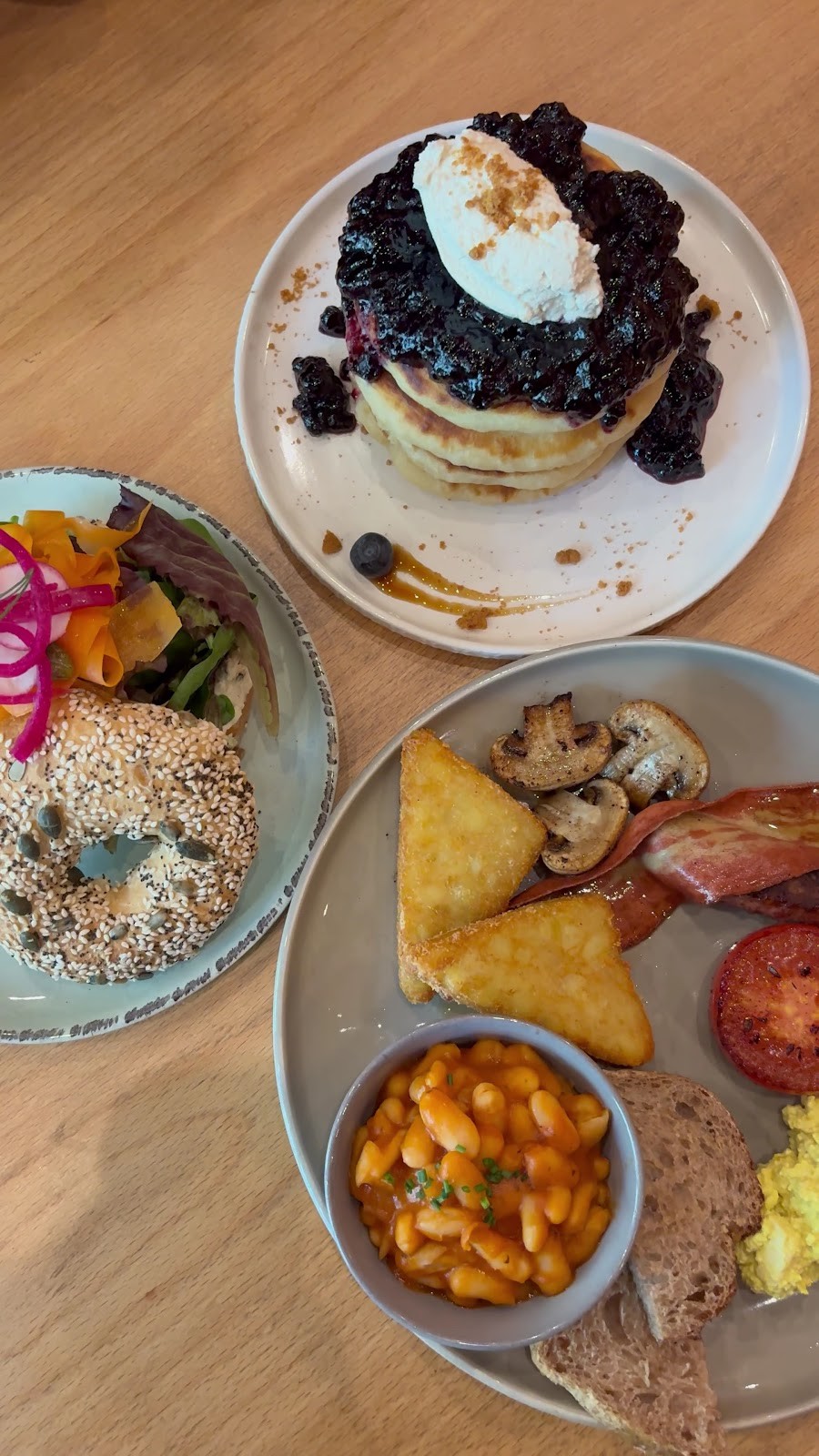 Morgentau. Restaurante Brunch Vegano Barcelona: food & drinks