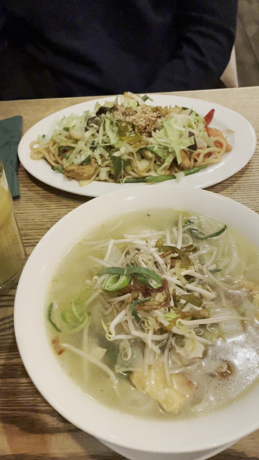 Chay Village Schöneberg: food & drinks