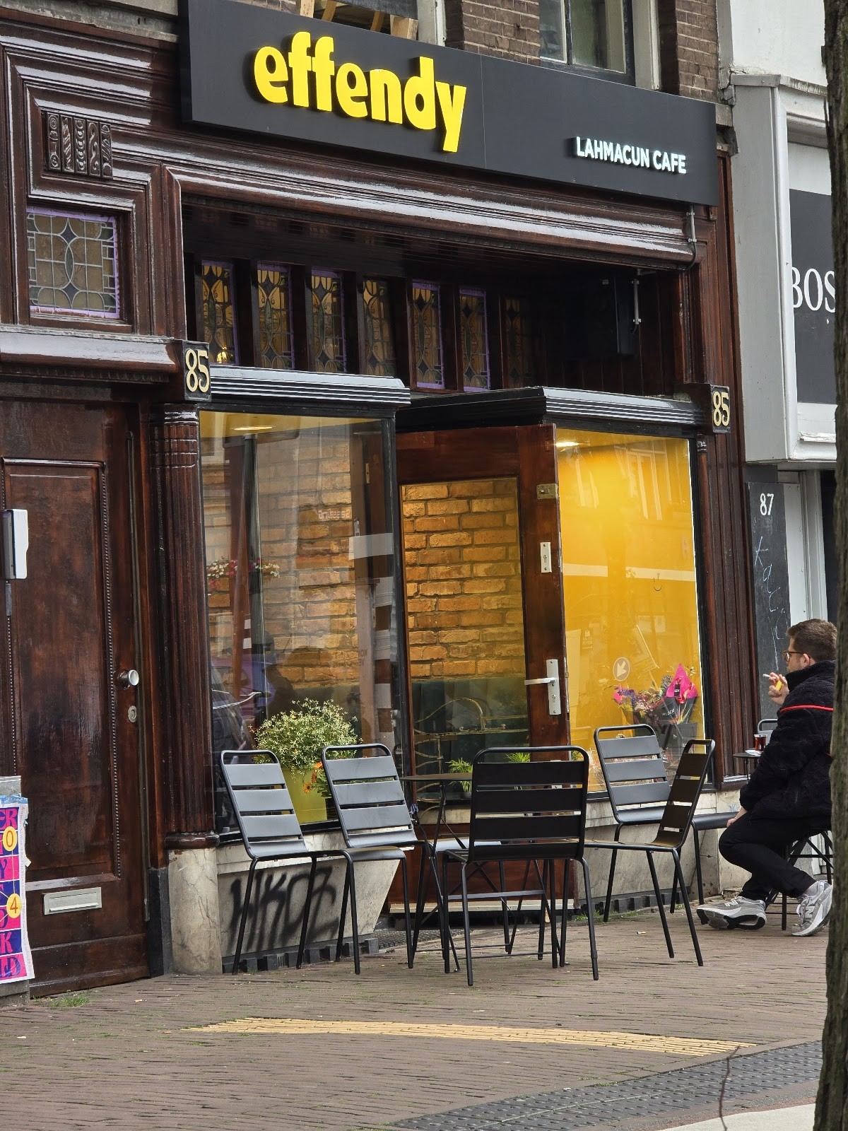 Effendy Lahmacun Cafe - Overtoom: the place