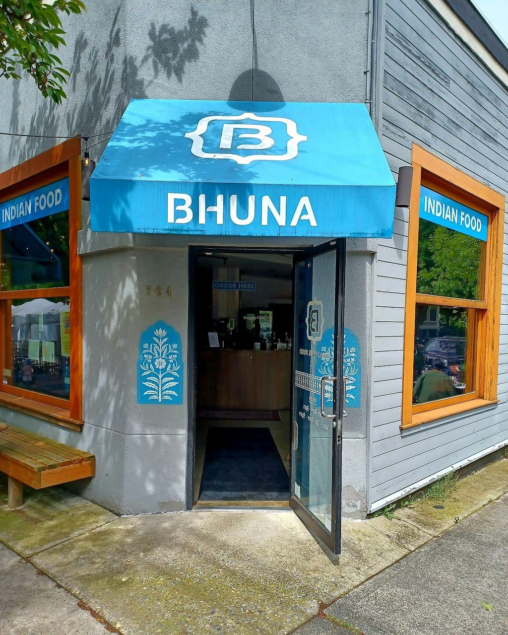 Bhuna Indian Restaurant: the place