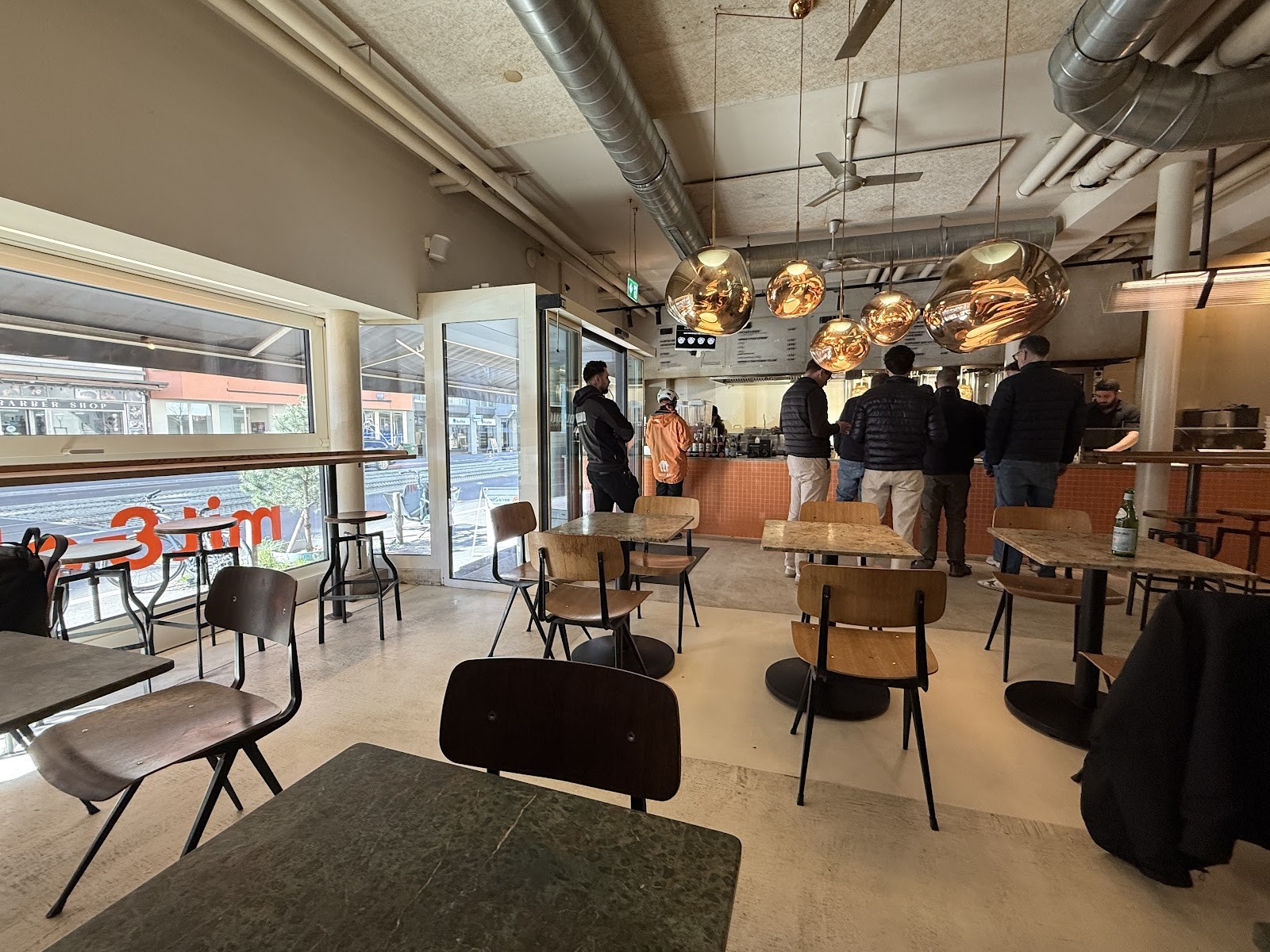 mit&ohne Lochergut: the place
