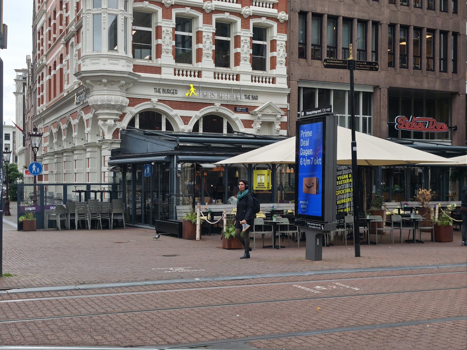 Hans im Glück - Amsterdam Rembrandtplein: the place
