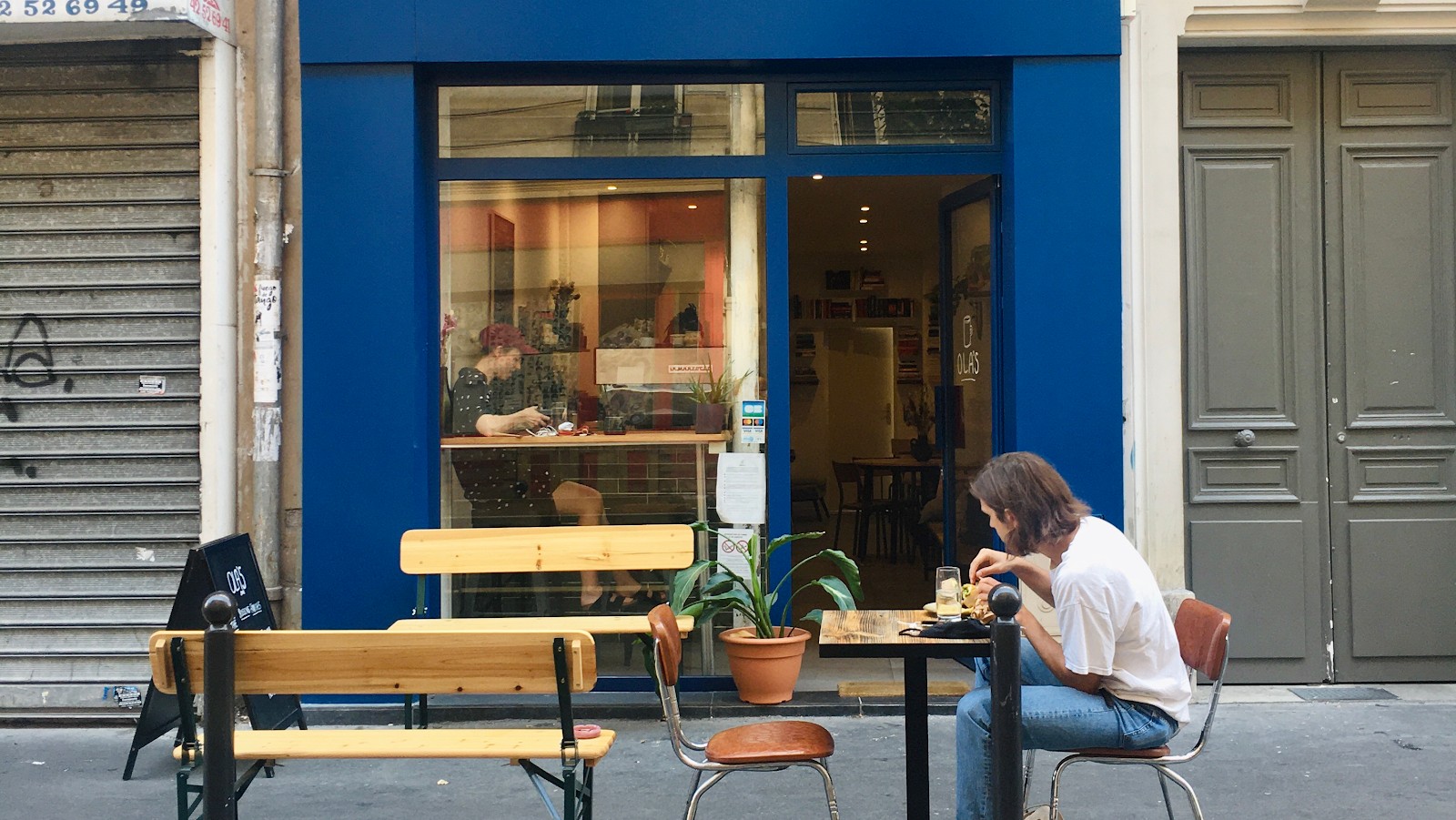 Ola’s Café: the place