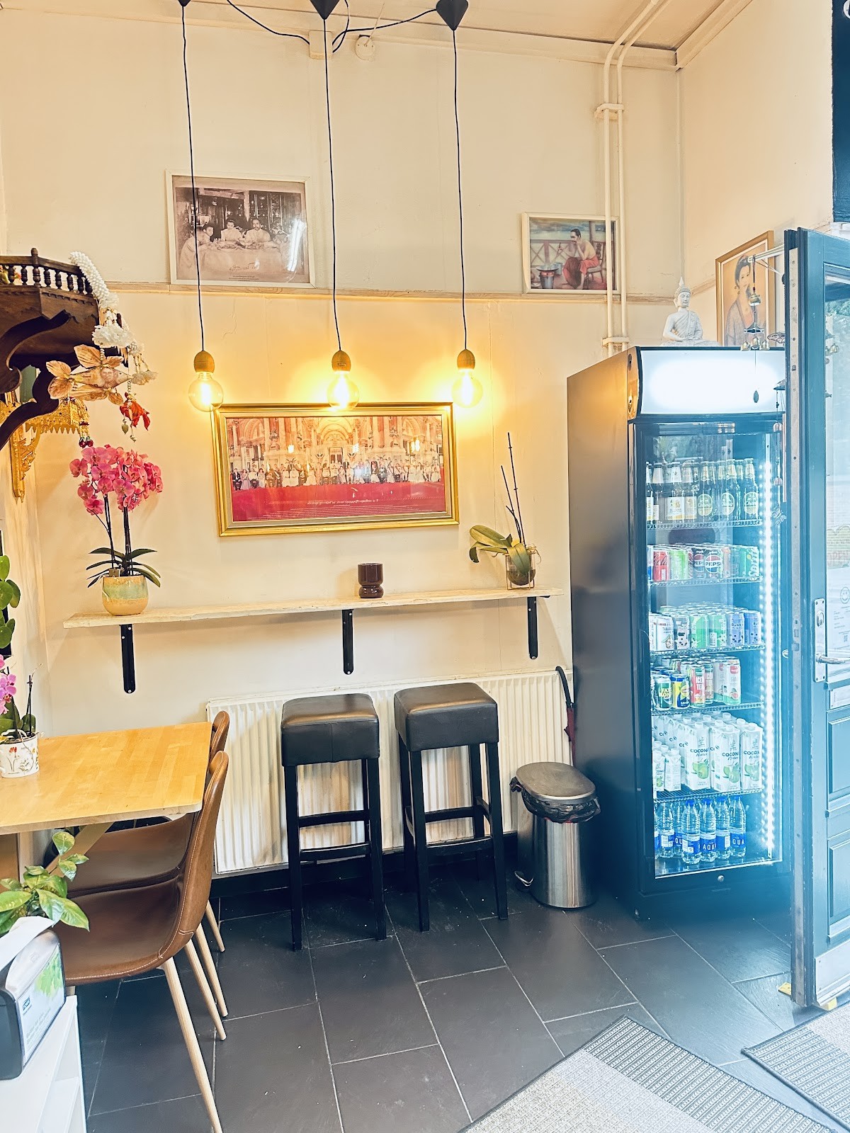 Nittiya thai take away: the place