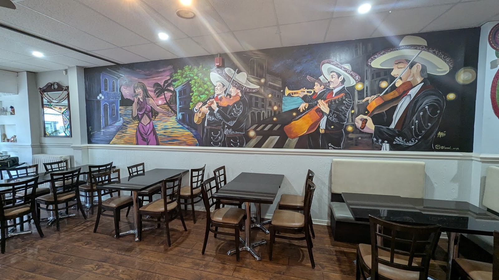 Acapulco Mexican Restaurant: the place