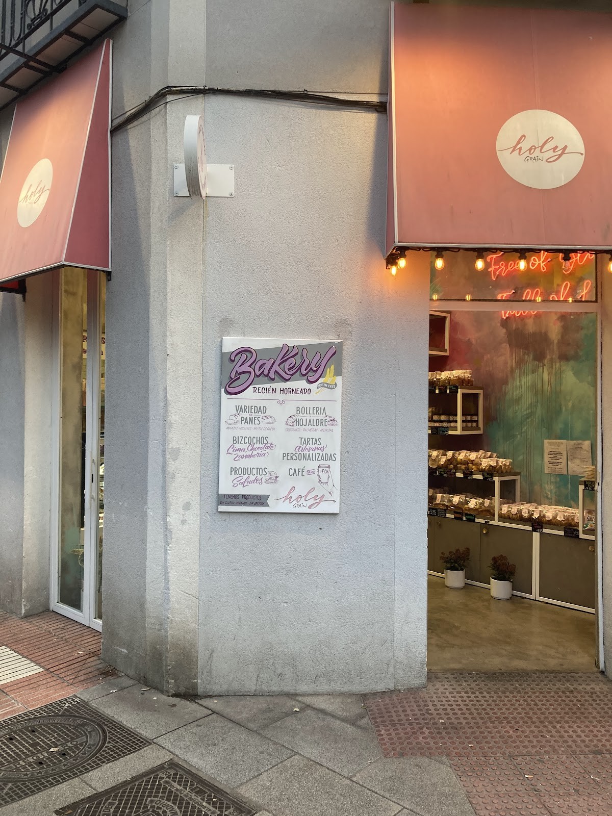 Holy Grain Bakery: the place