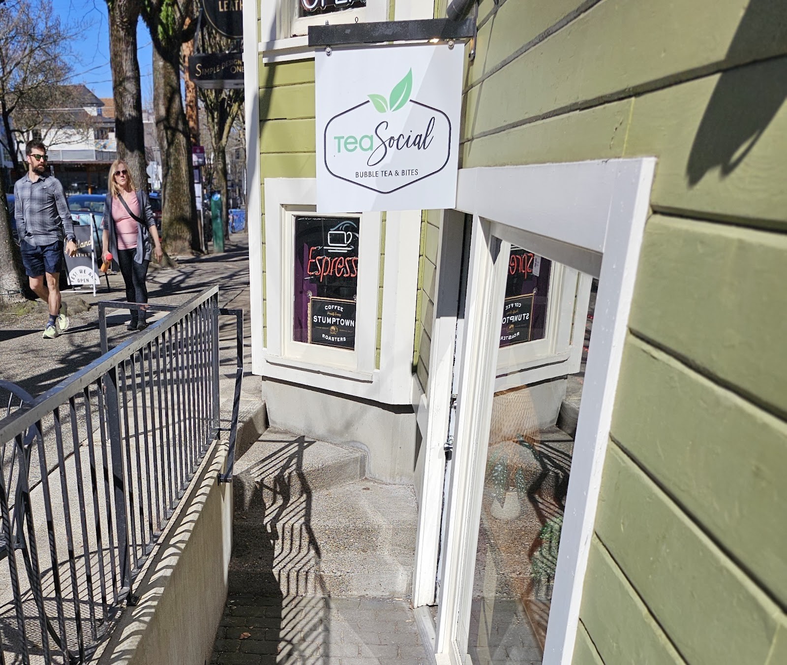 Tea Social: the place