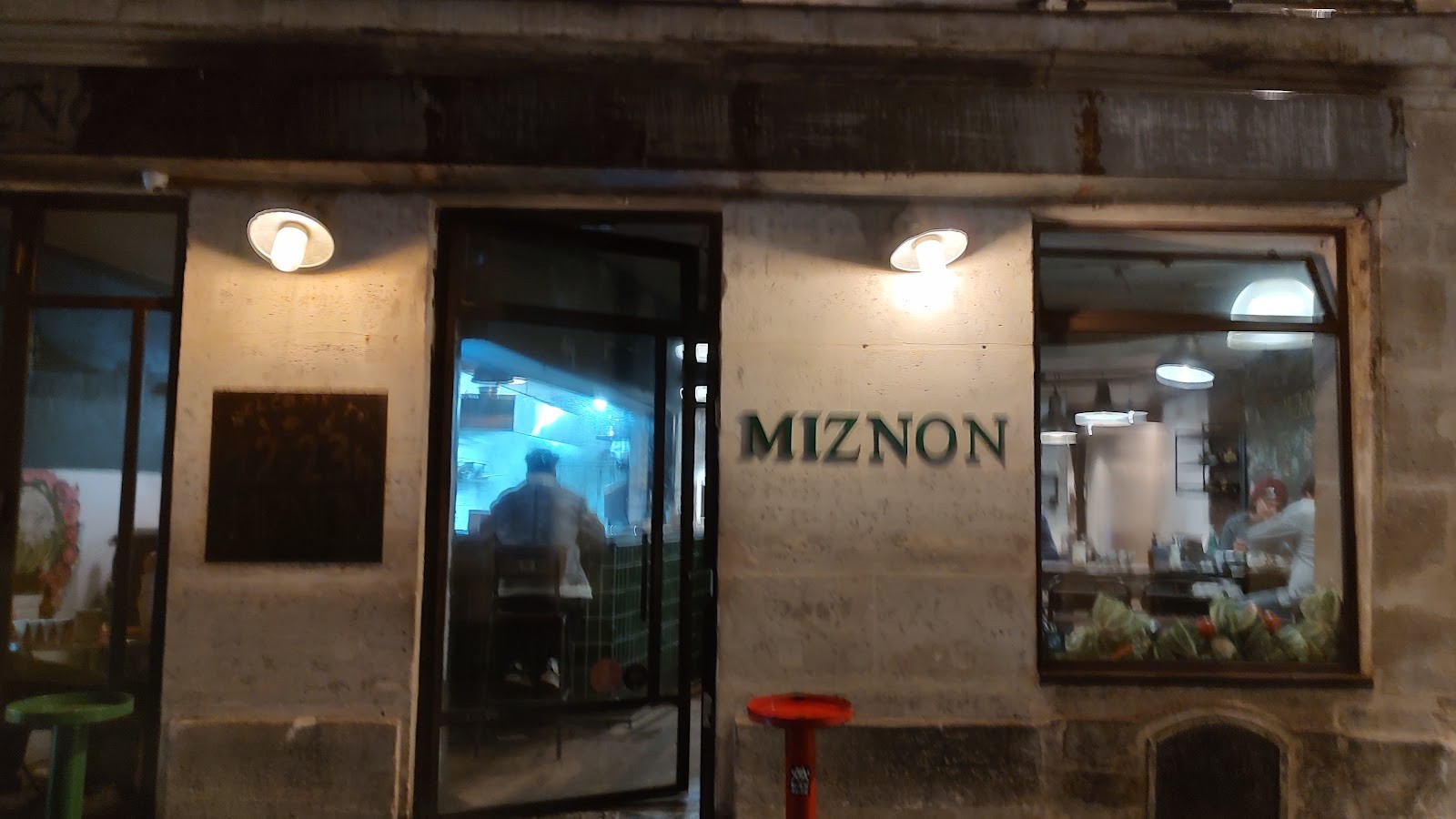 Miznon Marais: the place