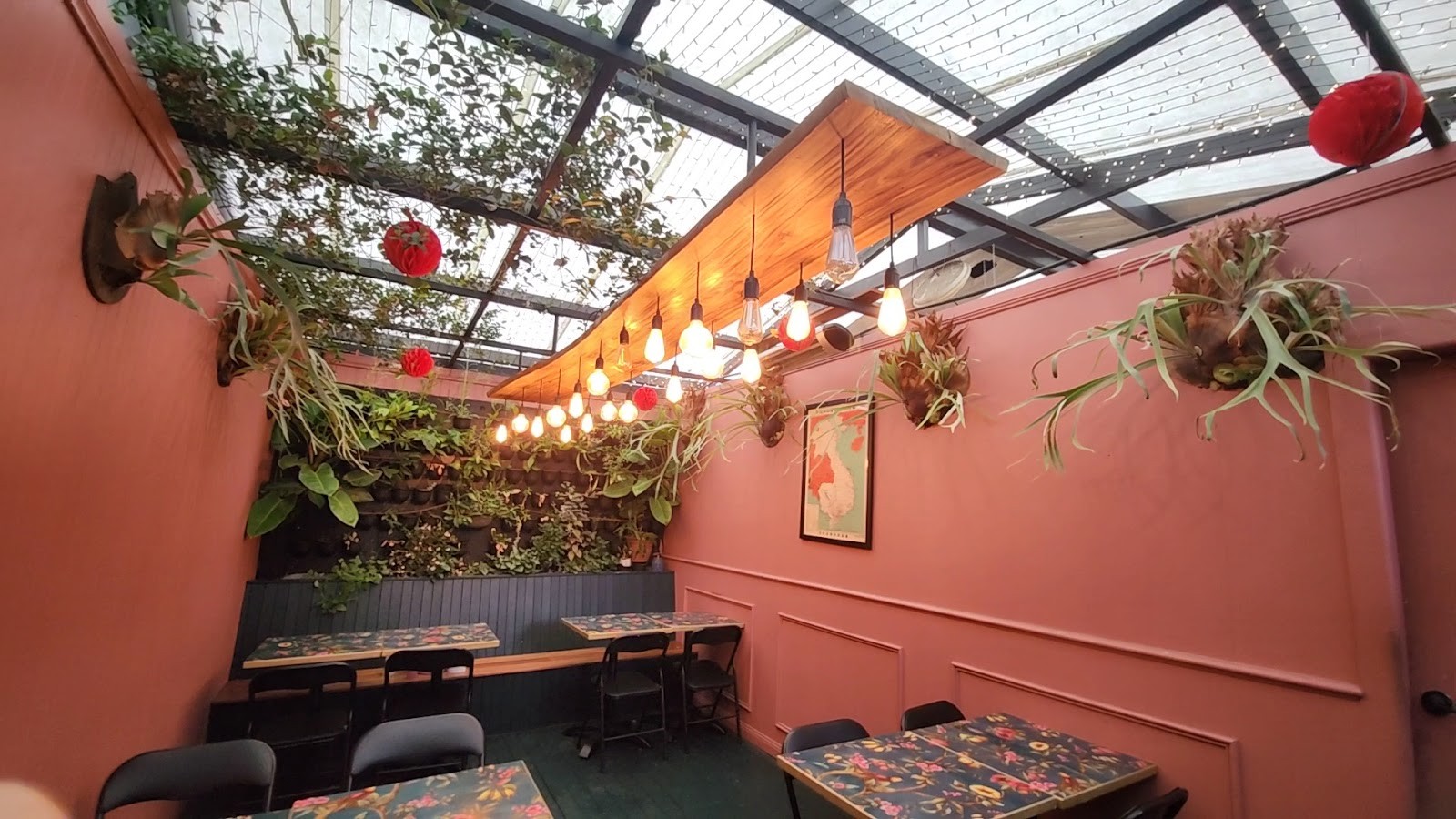 Loving Hut: the place