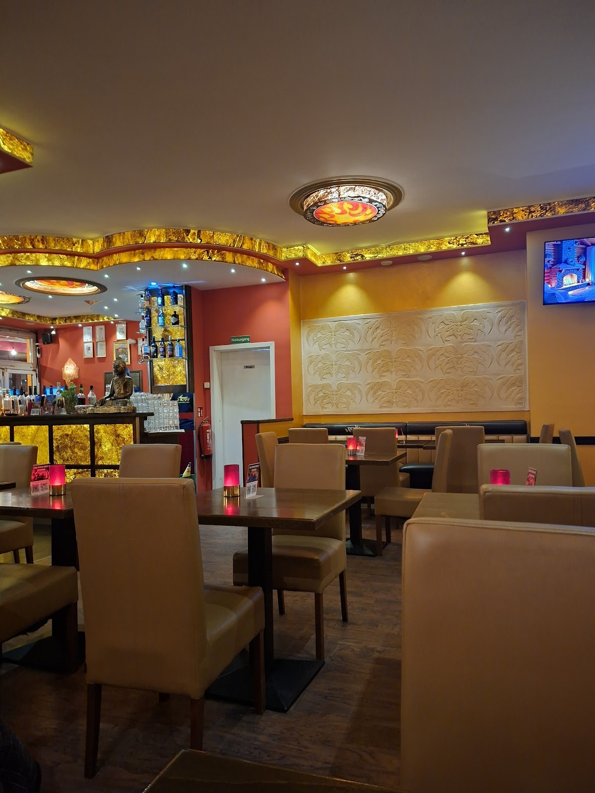 Vedis Indisches Restaurant: the place