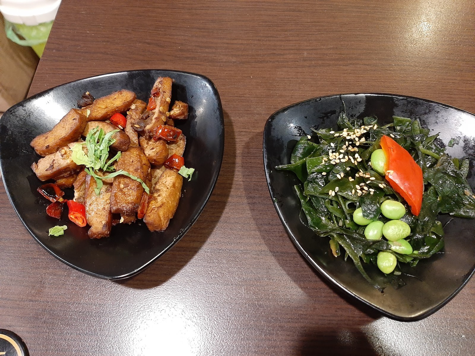 Jiā Hé 家和素食: food & drinks