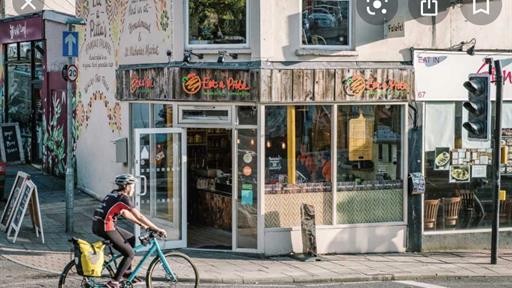 Eat a Pitta - Gloucester Rd: the place