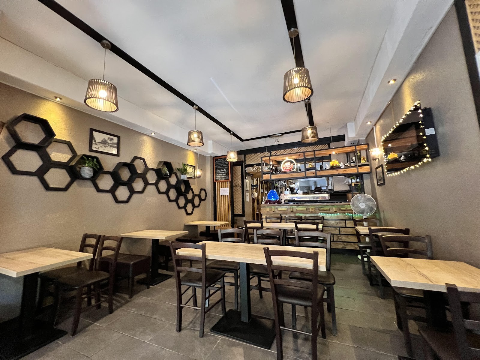 Ben Thanh: the place