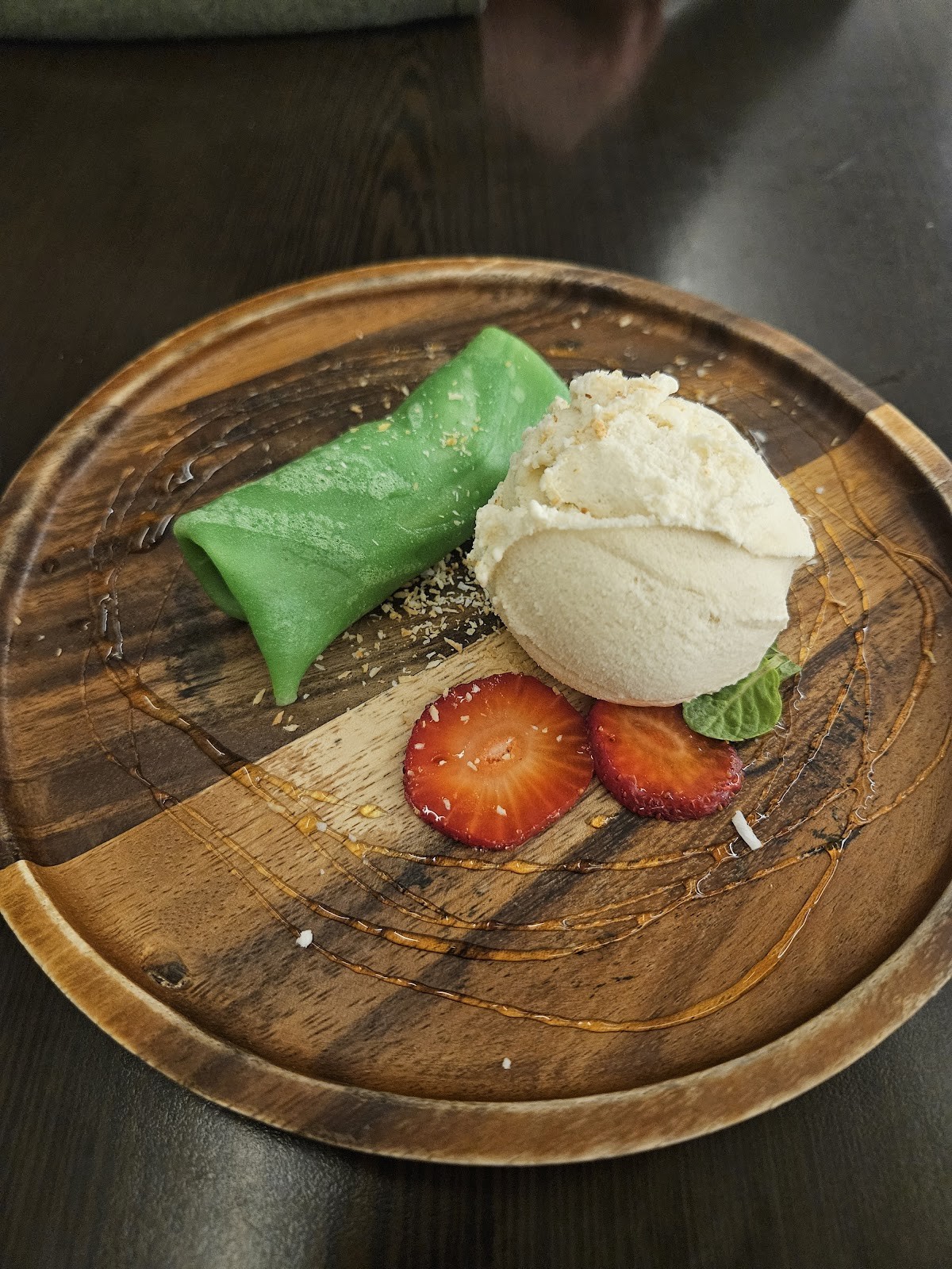Suissi Vegan Kitchen: food & drinks