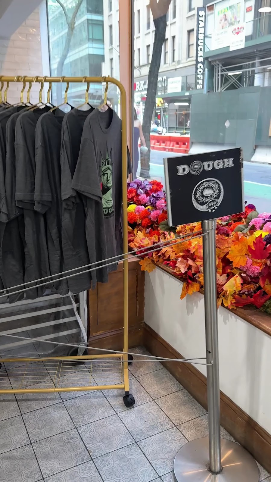 Dough Doughnuts - Rockefeller: the place
