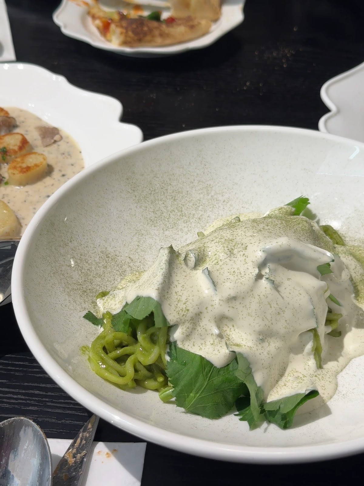 Dahlia dining 달리아 다이닝: food & drinks