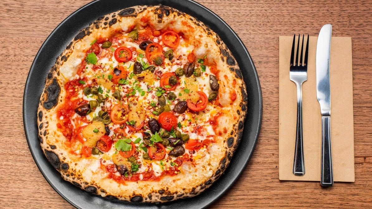 Red Sparrow Pizza: food & drinks