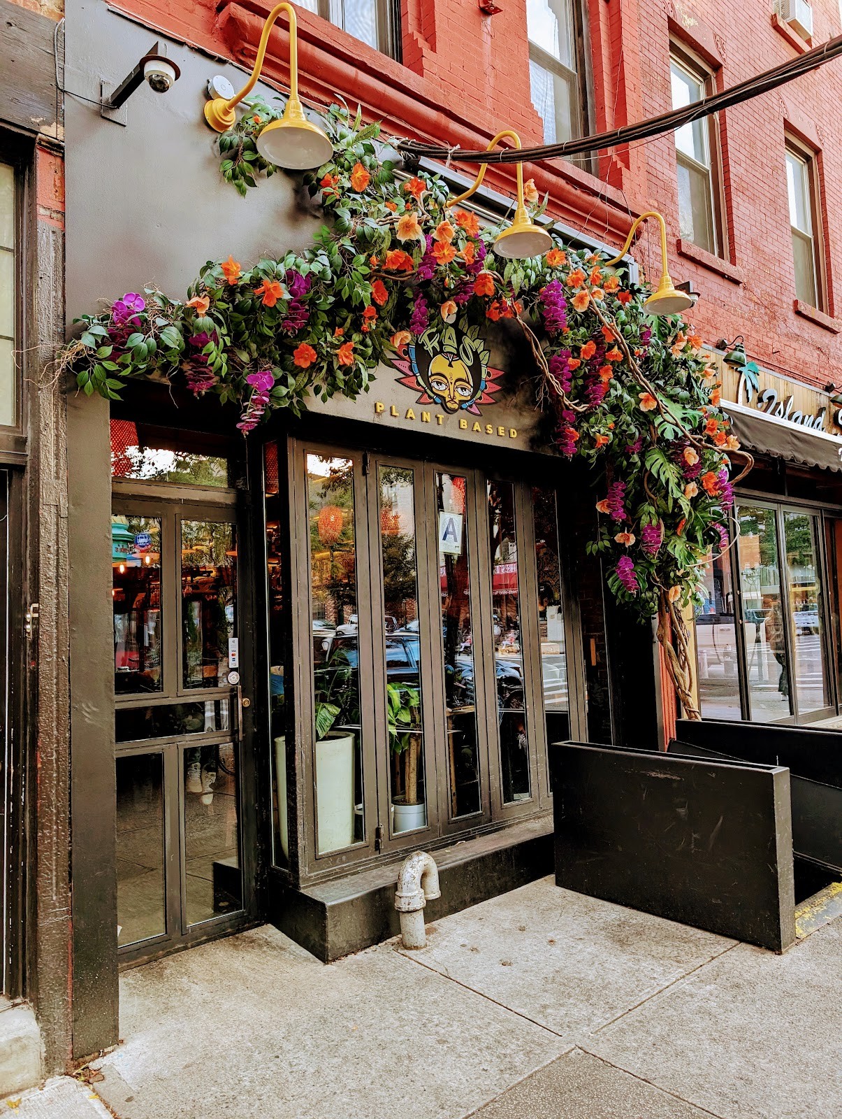 RAS Plant Based: the place