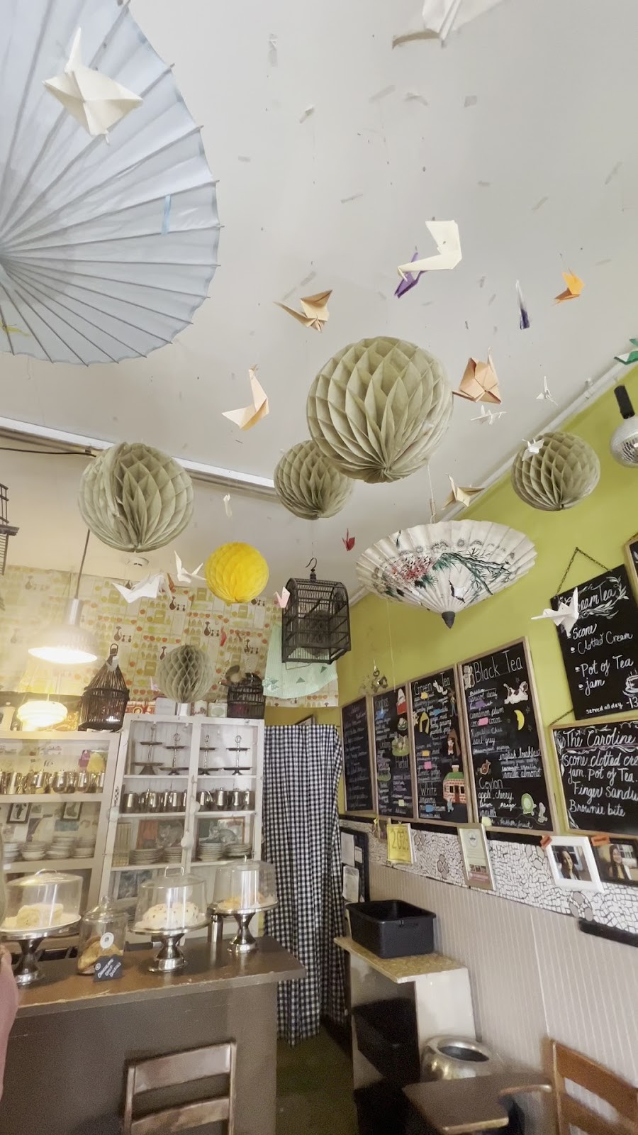 Dr. Bombay's Underwater Tea Party: the place
