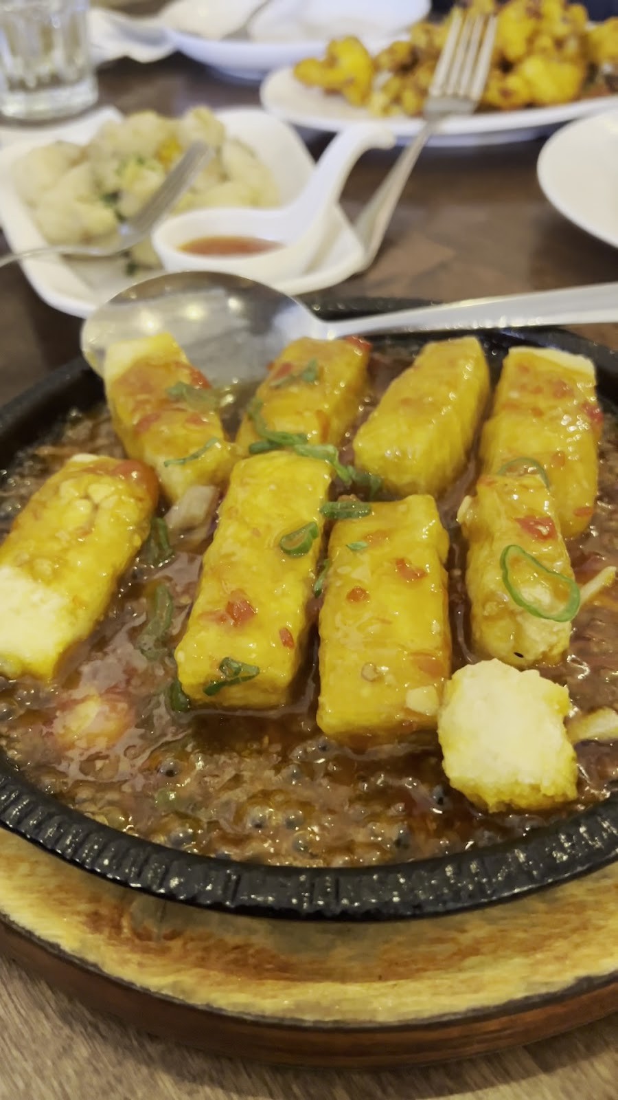 Tofu Vegan Golders Green: food & drinks