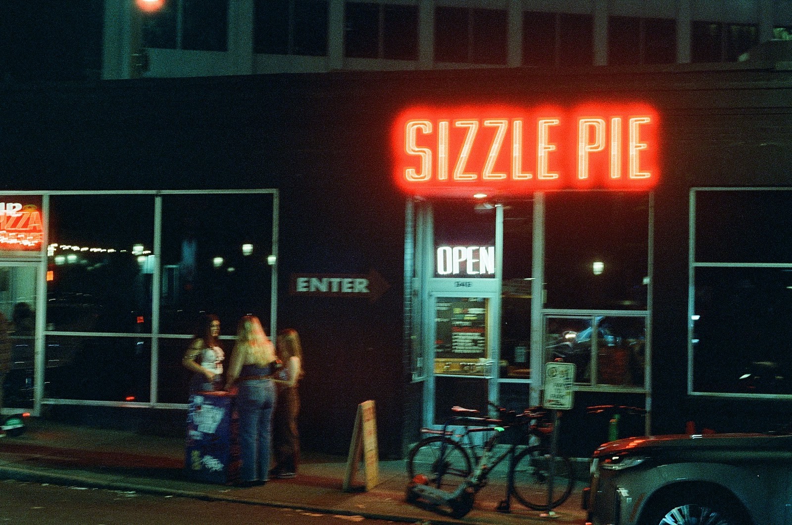 Sizzle Pie: the place