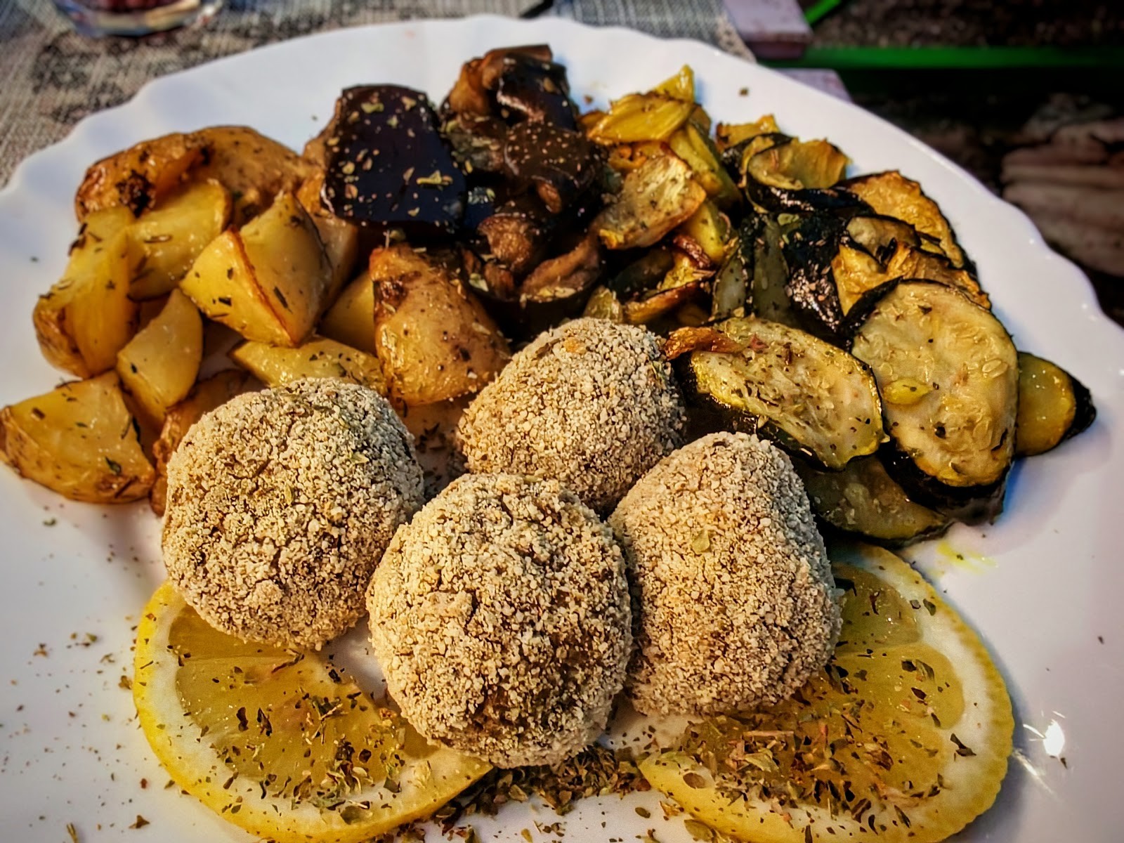 Zeet & Zaatar: food & drinks