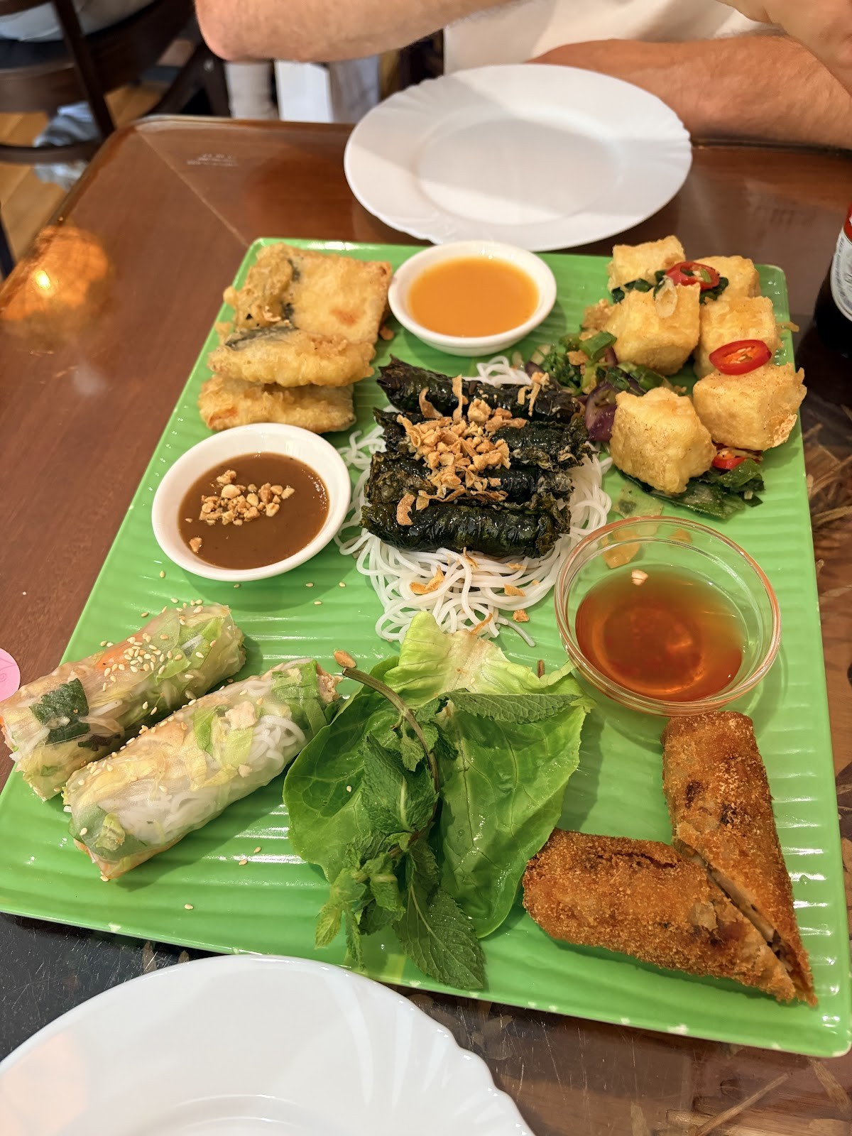Sen Viet Vegan Restaurant: food & drinks