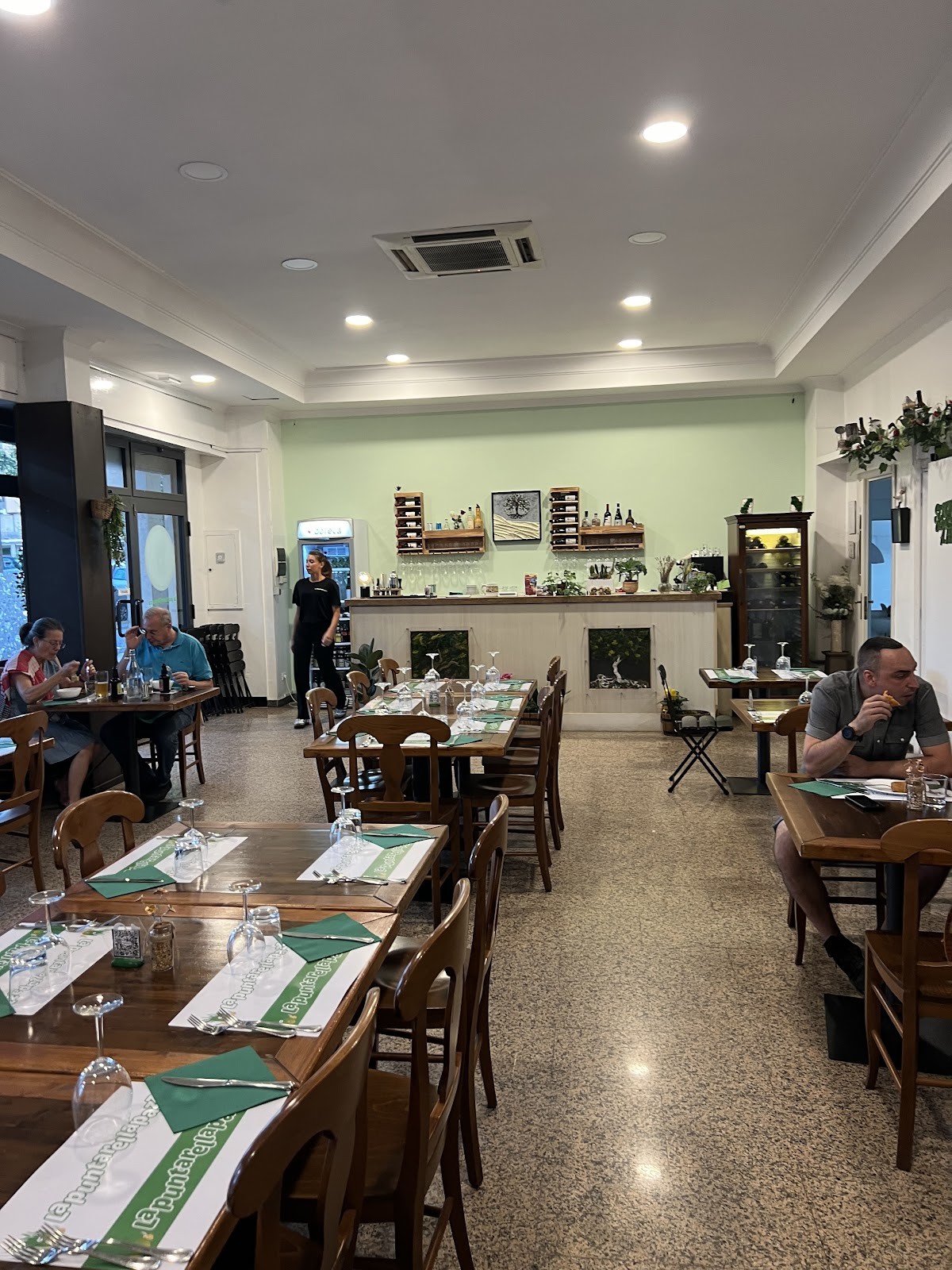 La Puntarella Pazza: the place