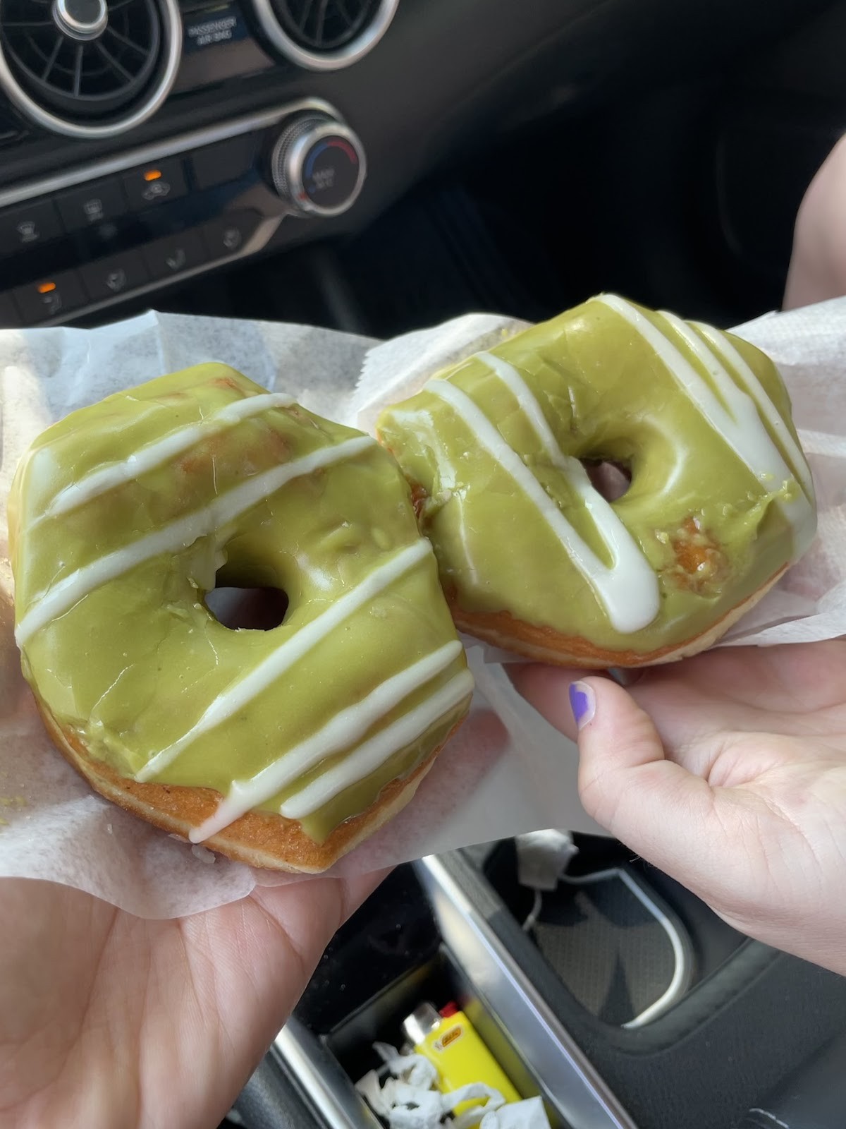 Dottie's Donuts: food & drinks