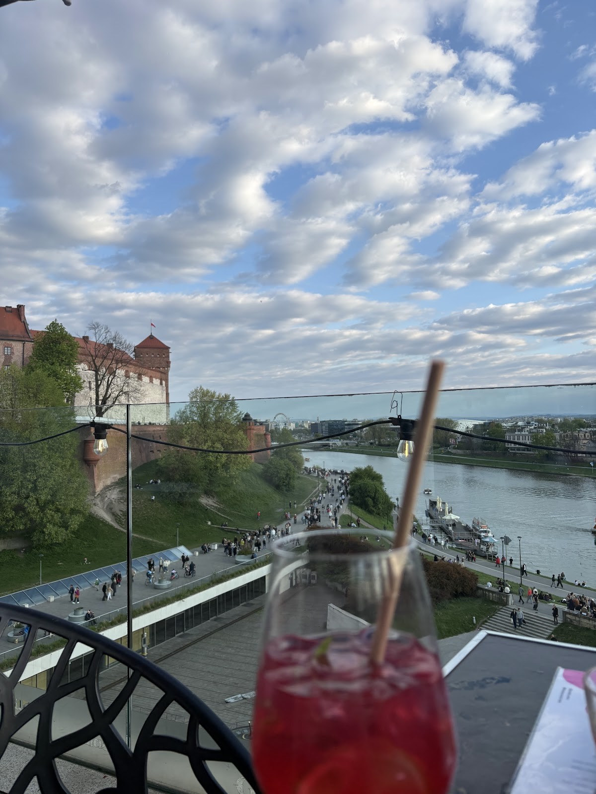 Groble Skybar Lounge: the place