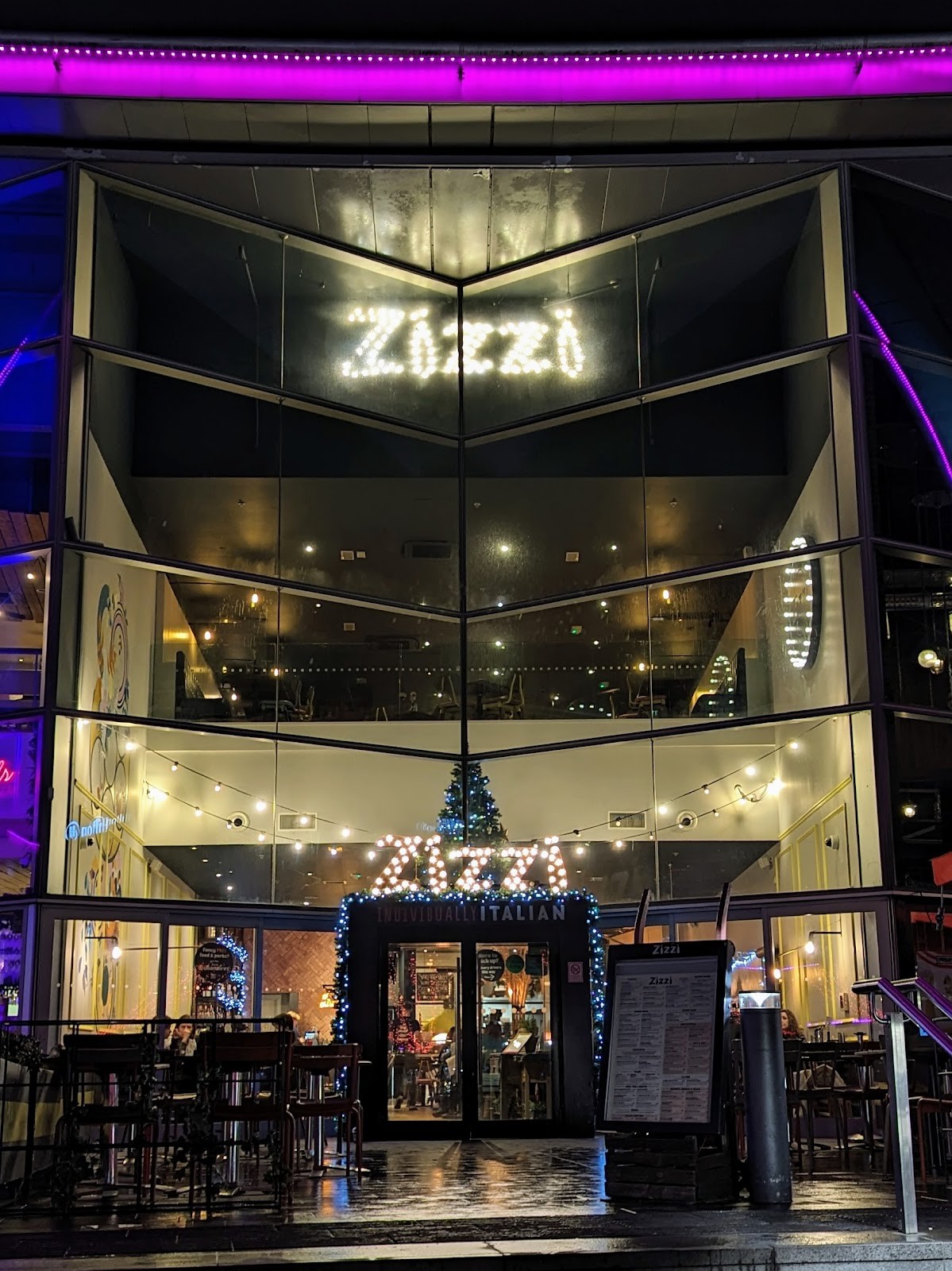 Zizzi - Liverpool One: the place