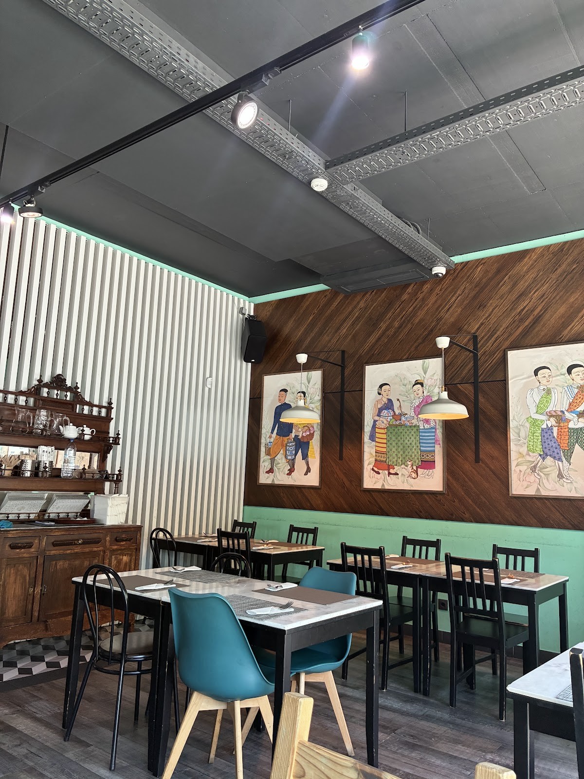 Eat Thai - Parque das Nações: the place