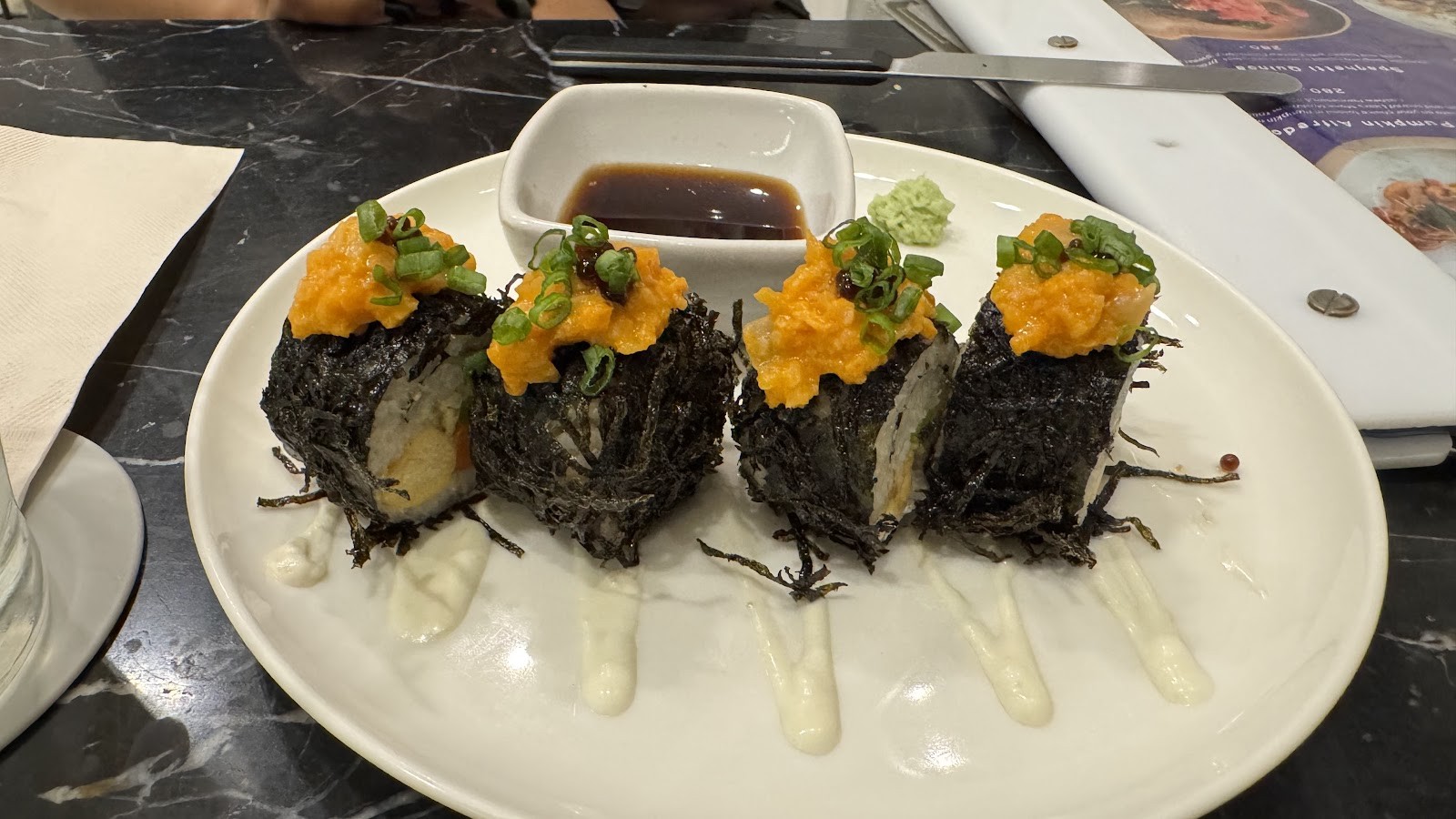 Broccoli Revolution Charoen Krung: food & drinks