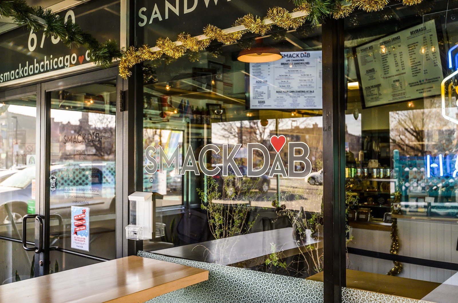 Smack Dab Chicago: the place