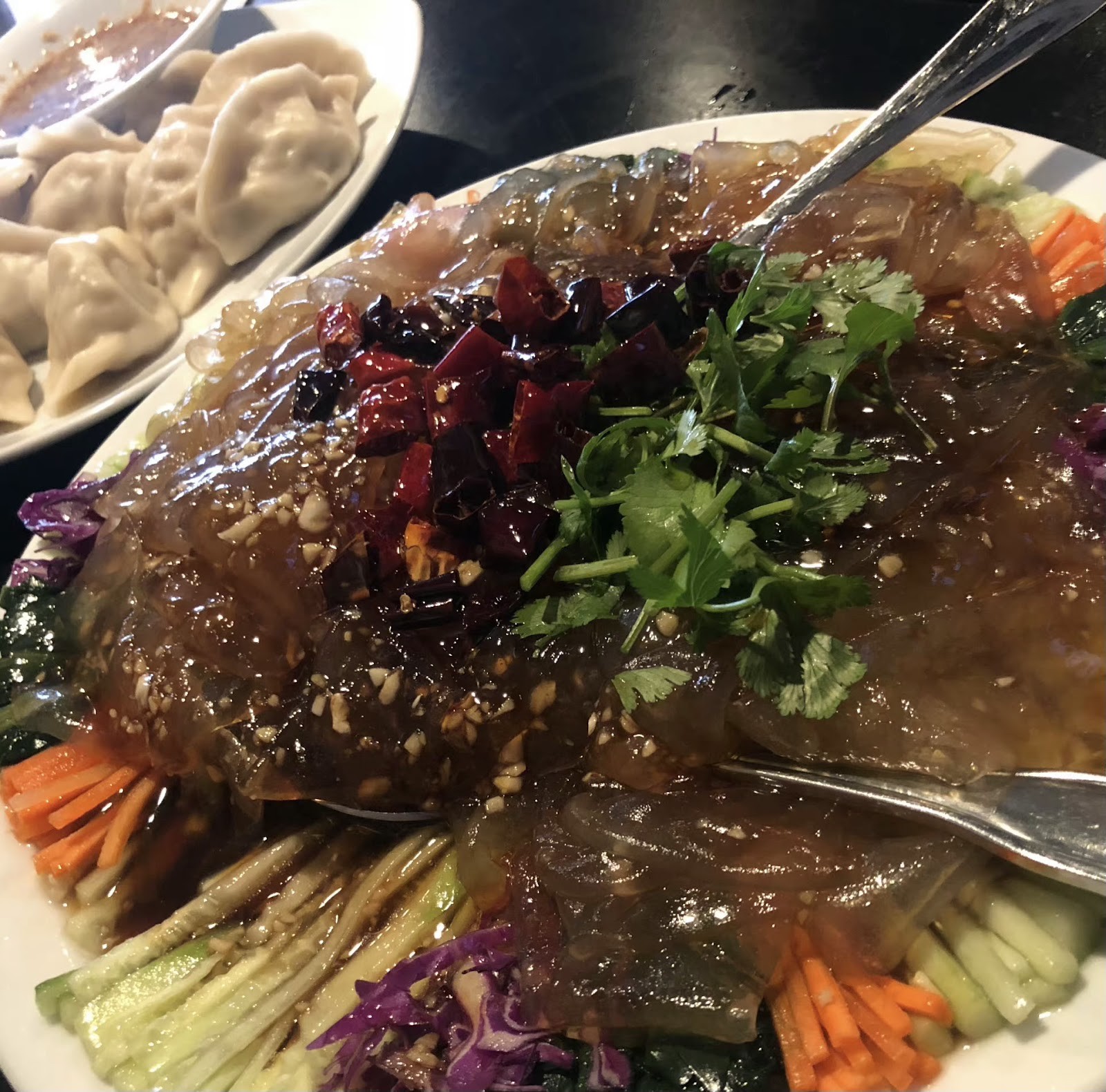 Chin's Kitchen: food & drinks