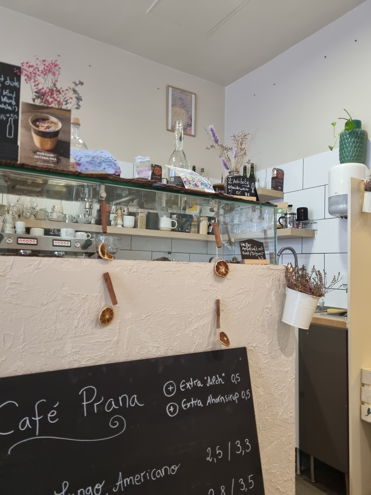 Café Prana: the place