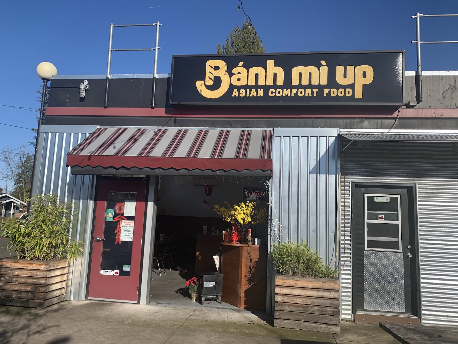 Banh Mi Up: the place