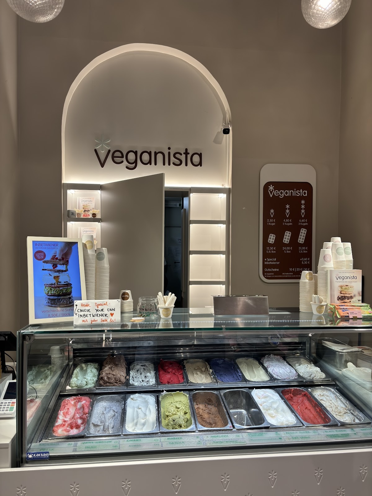Veganista Ice Cream: the place