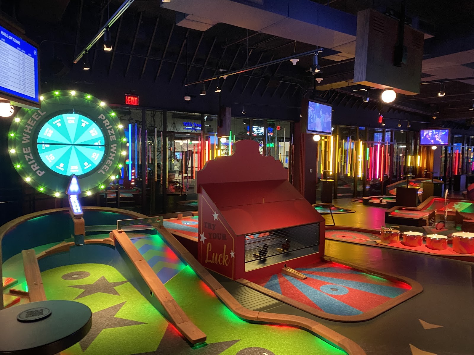 Puttshack - Nashville: the place