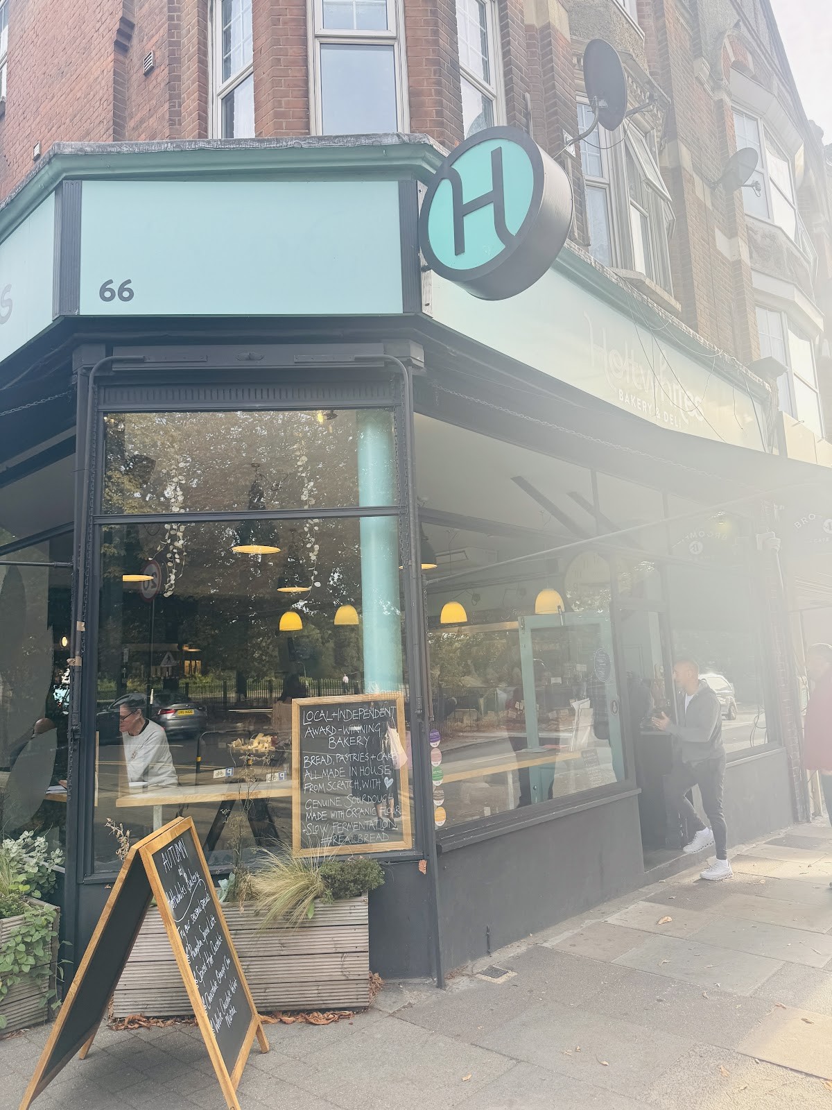 Holtwhites Bakery: the place