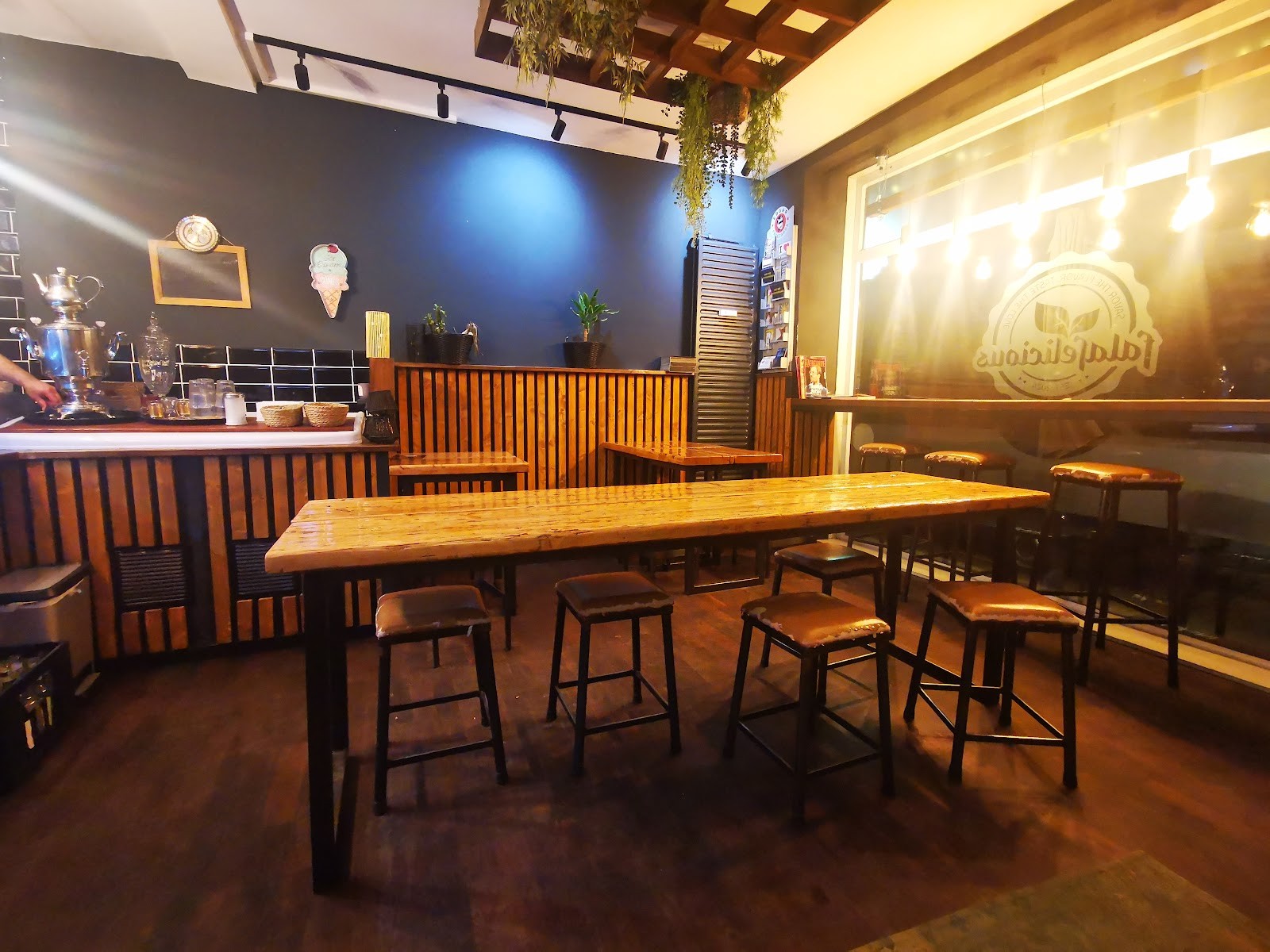 Falafelicious: the place