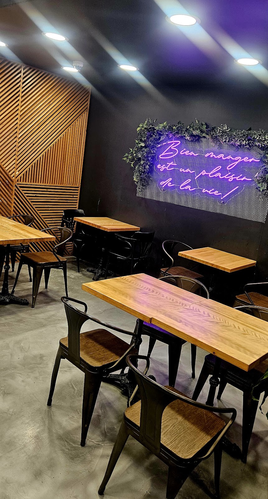 Sandwicherie Sue - Beaubien: the place