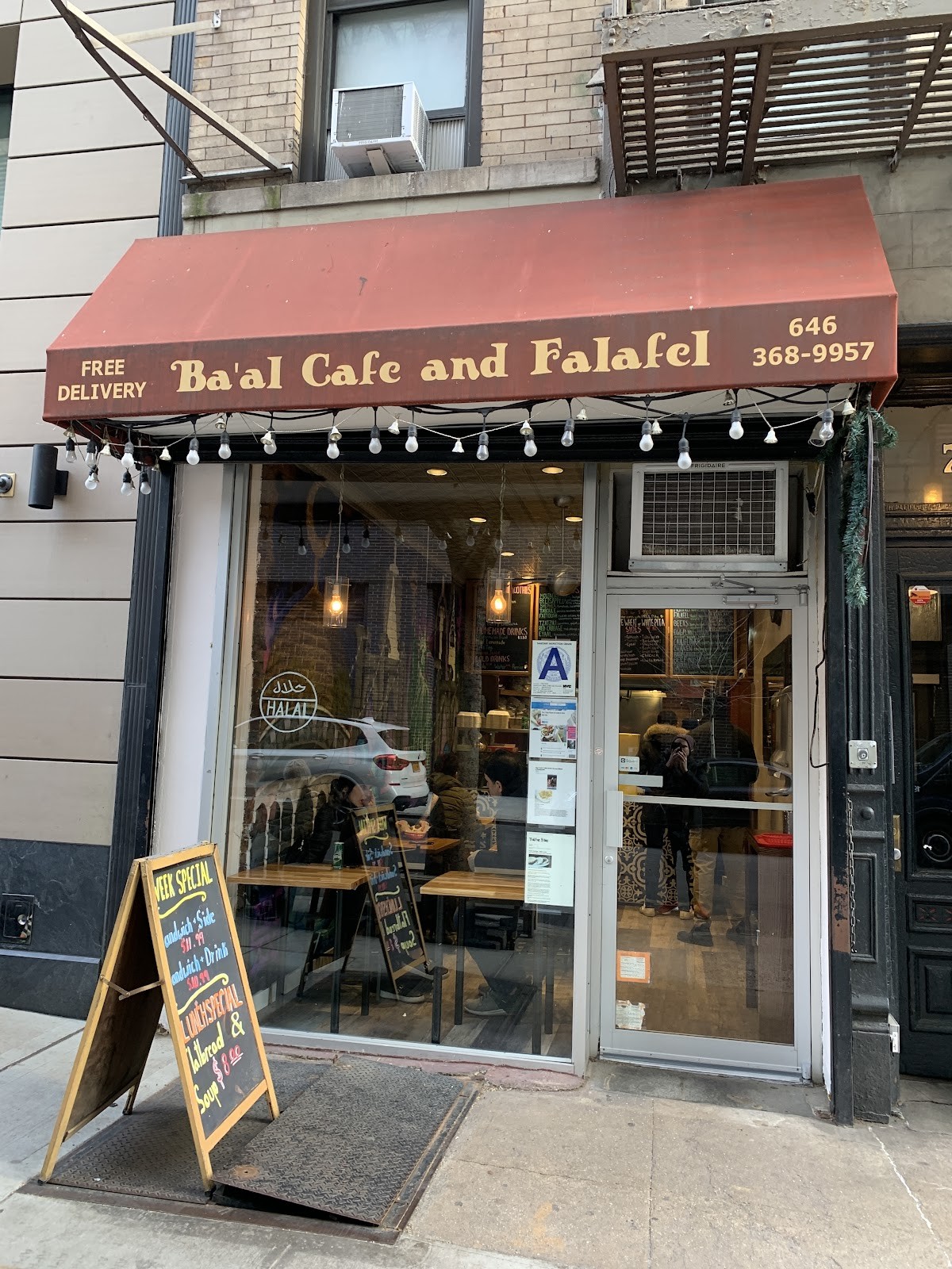 Ba'al Cafe & Falafel: the place