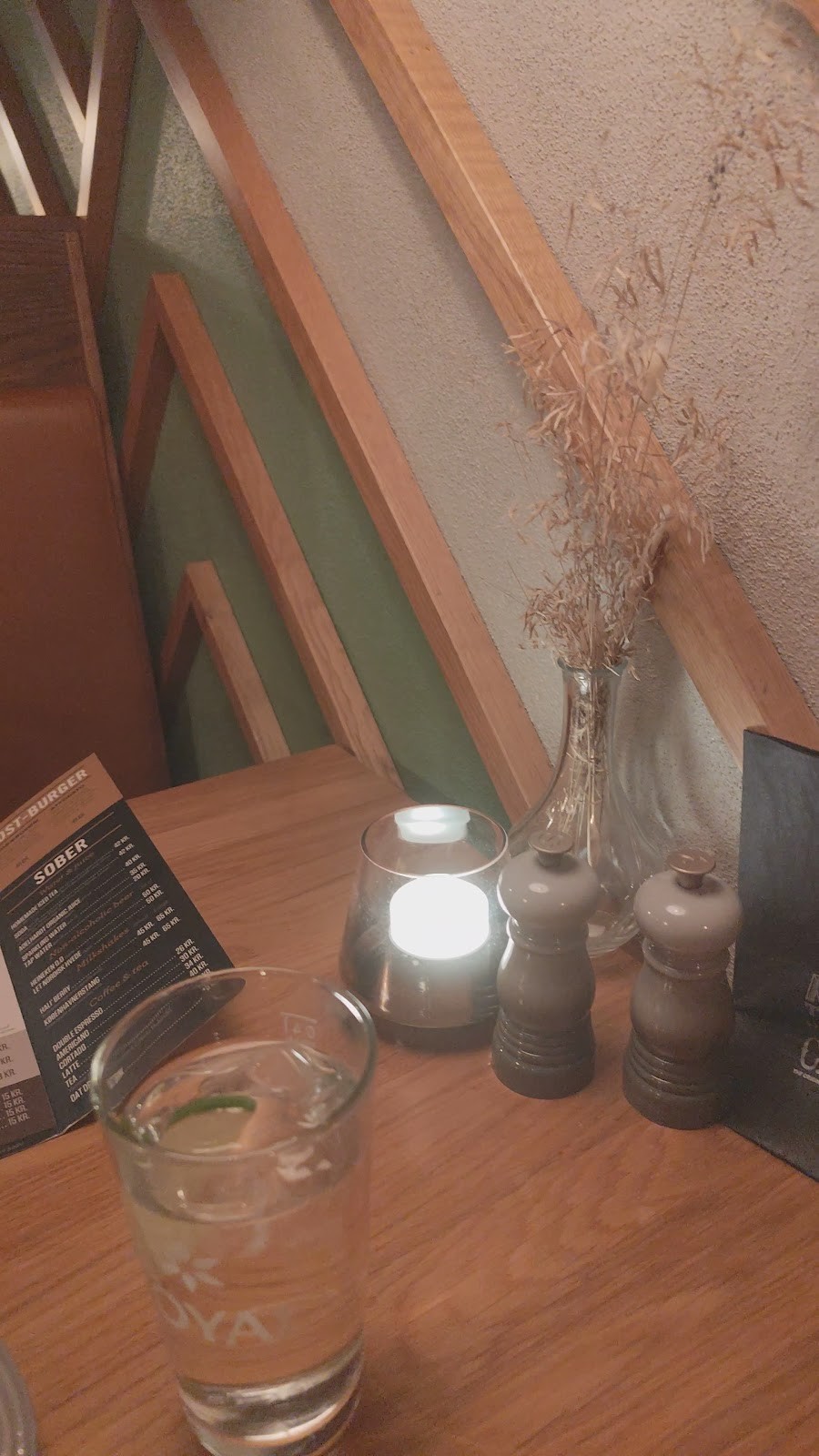 Halifax Burgers Amager: the place