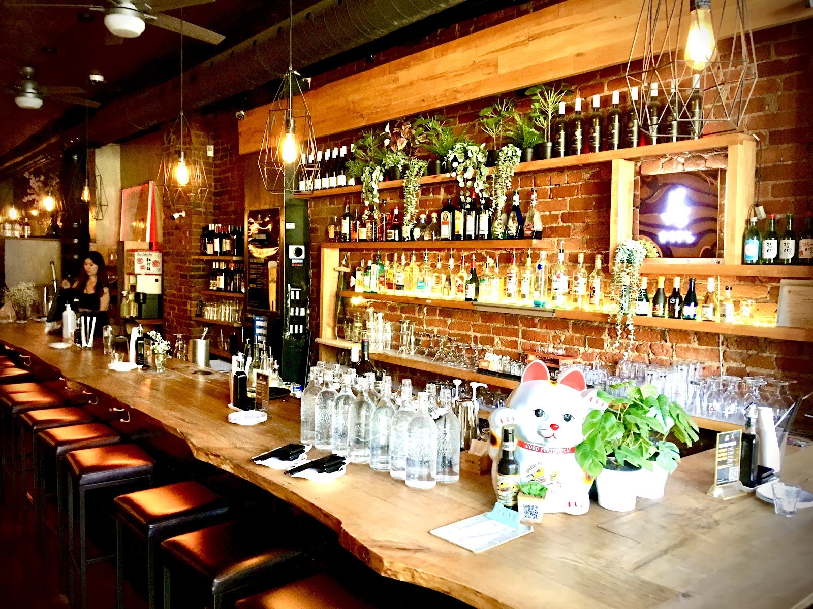 SAKU (sushi & taco): the place