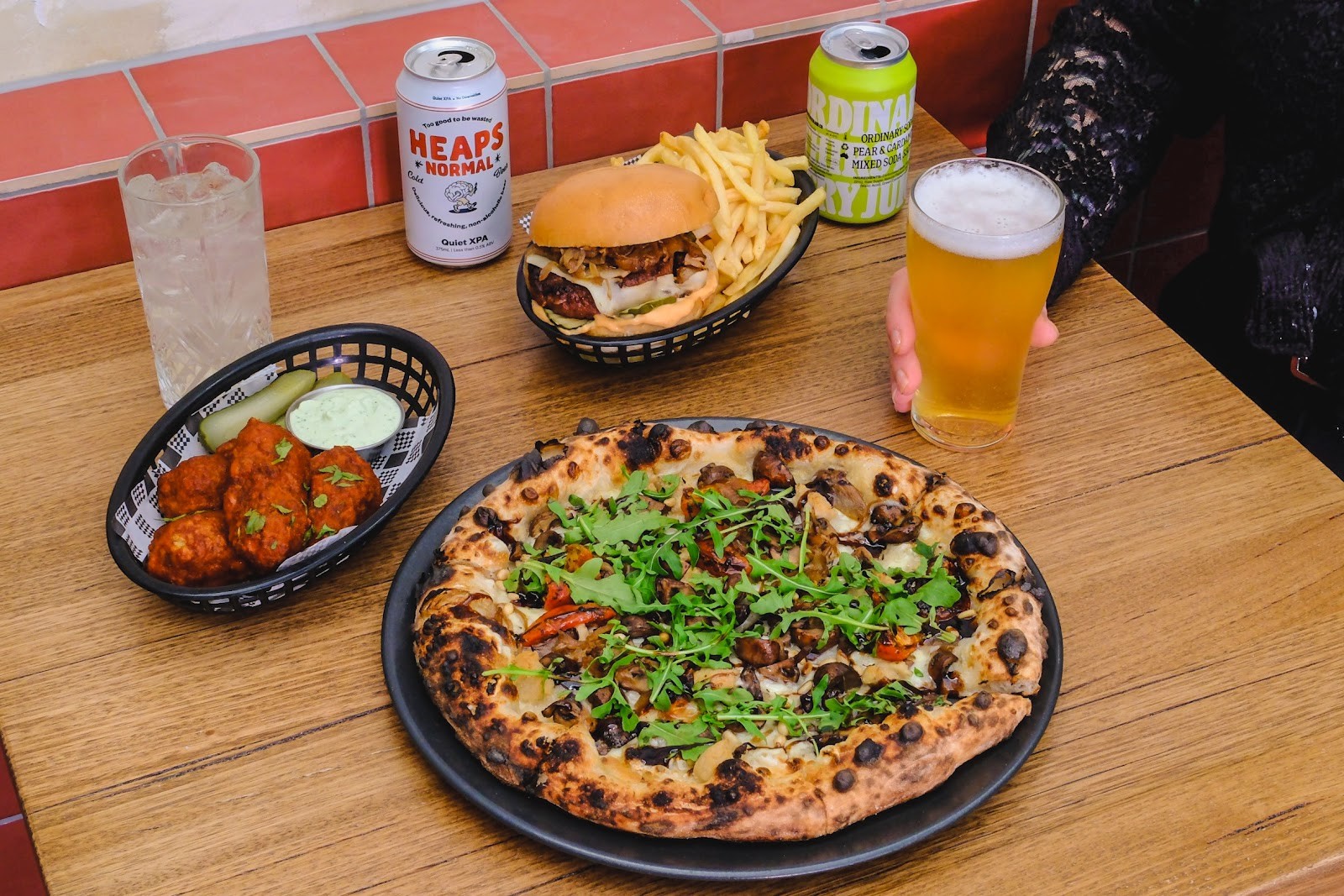 Red Sparrow Pizza: food & drinks